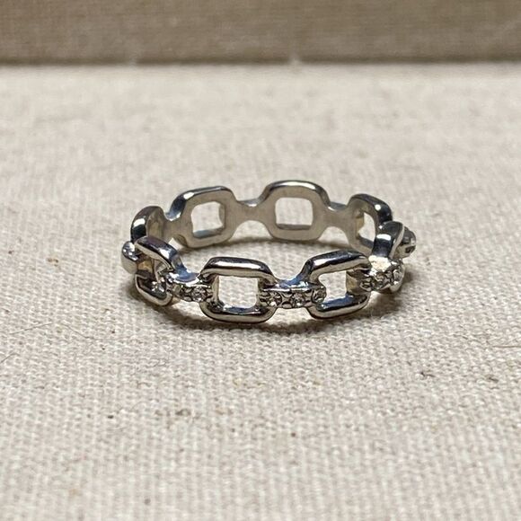 💛 Silver Tone Rhinestone Cable Ring - Picture 5 of 6